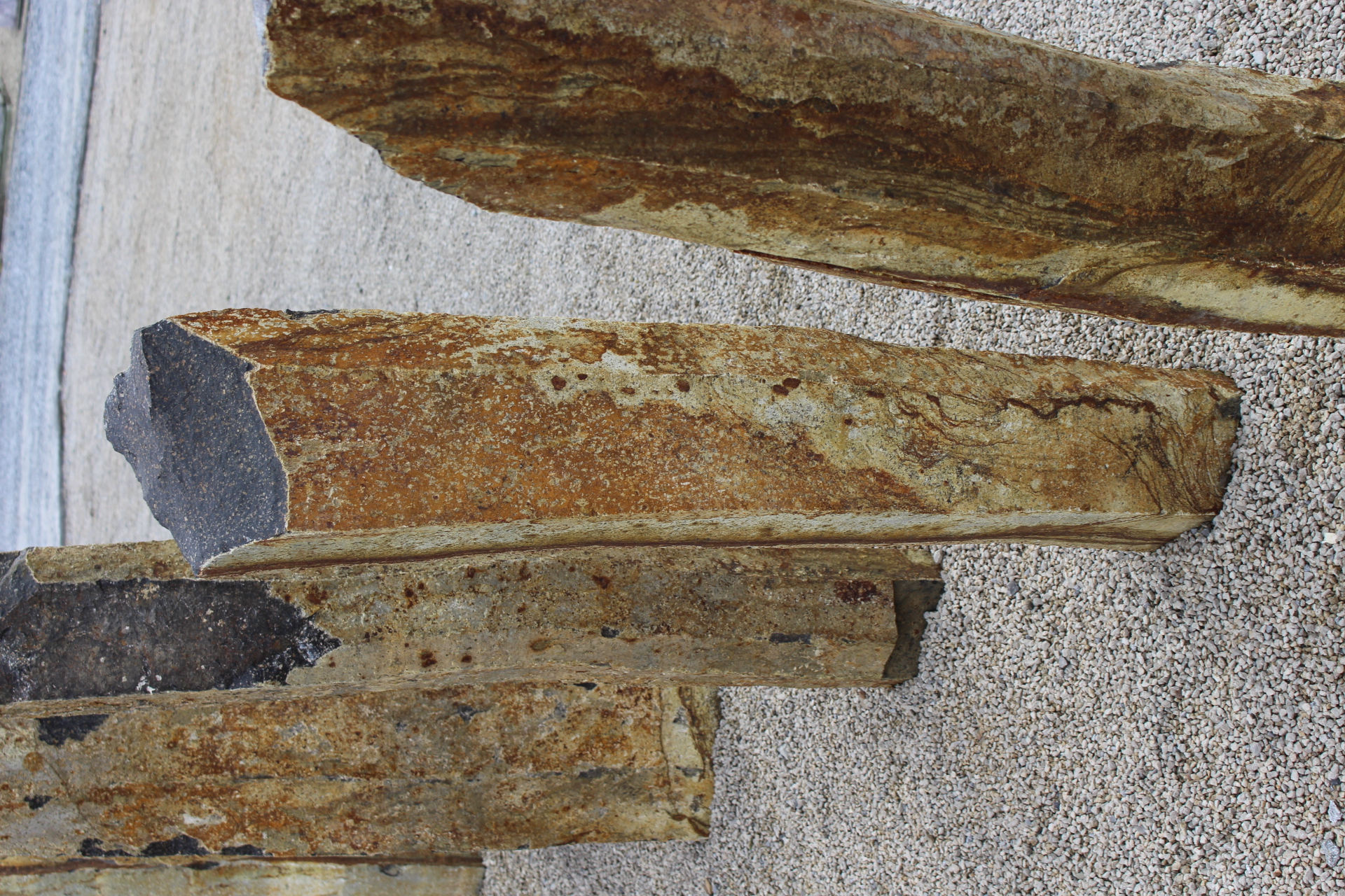 Basaltsäule ca. 19x20x114cm