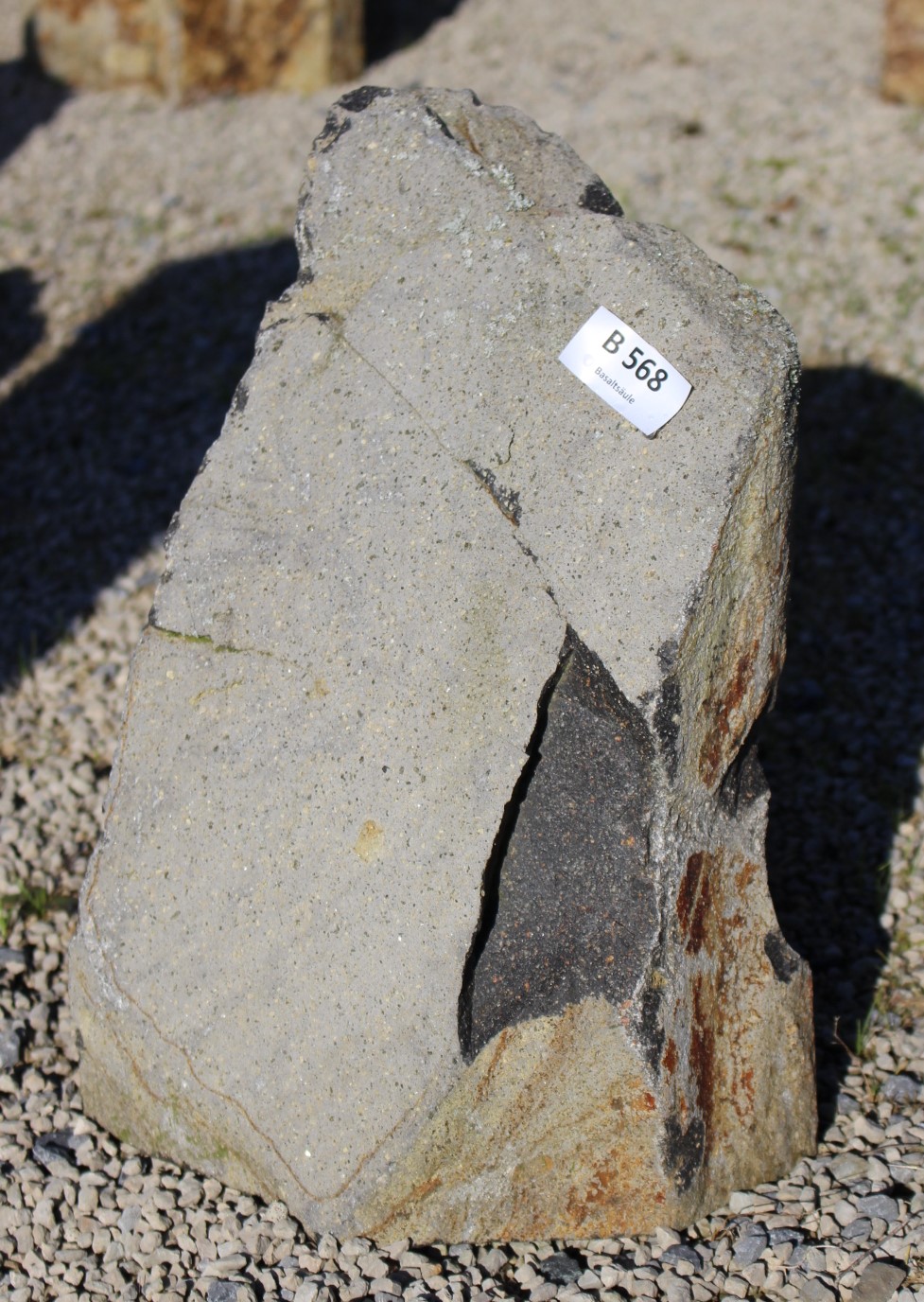 Basaltsäule ca. 20x15x40cm