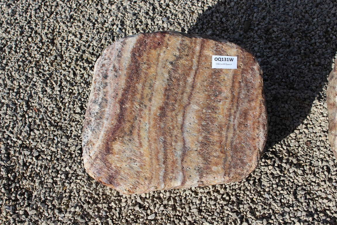 Liegestein aus Odenwald Quarzit ca. 35x30x14cm