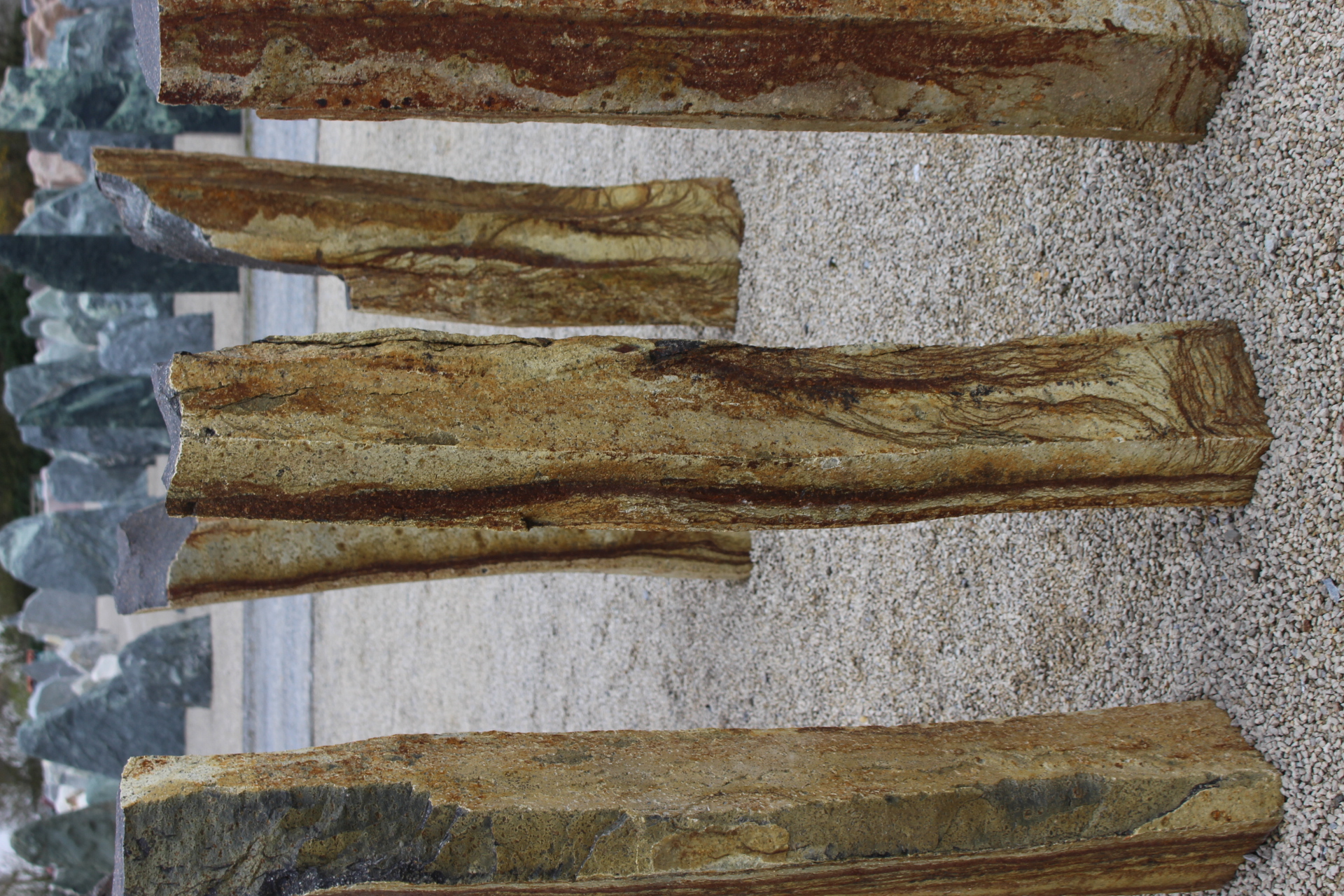 Basaltsäule ca. 18x17x116cm