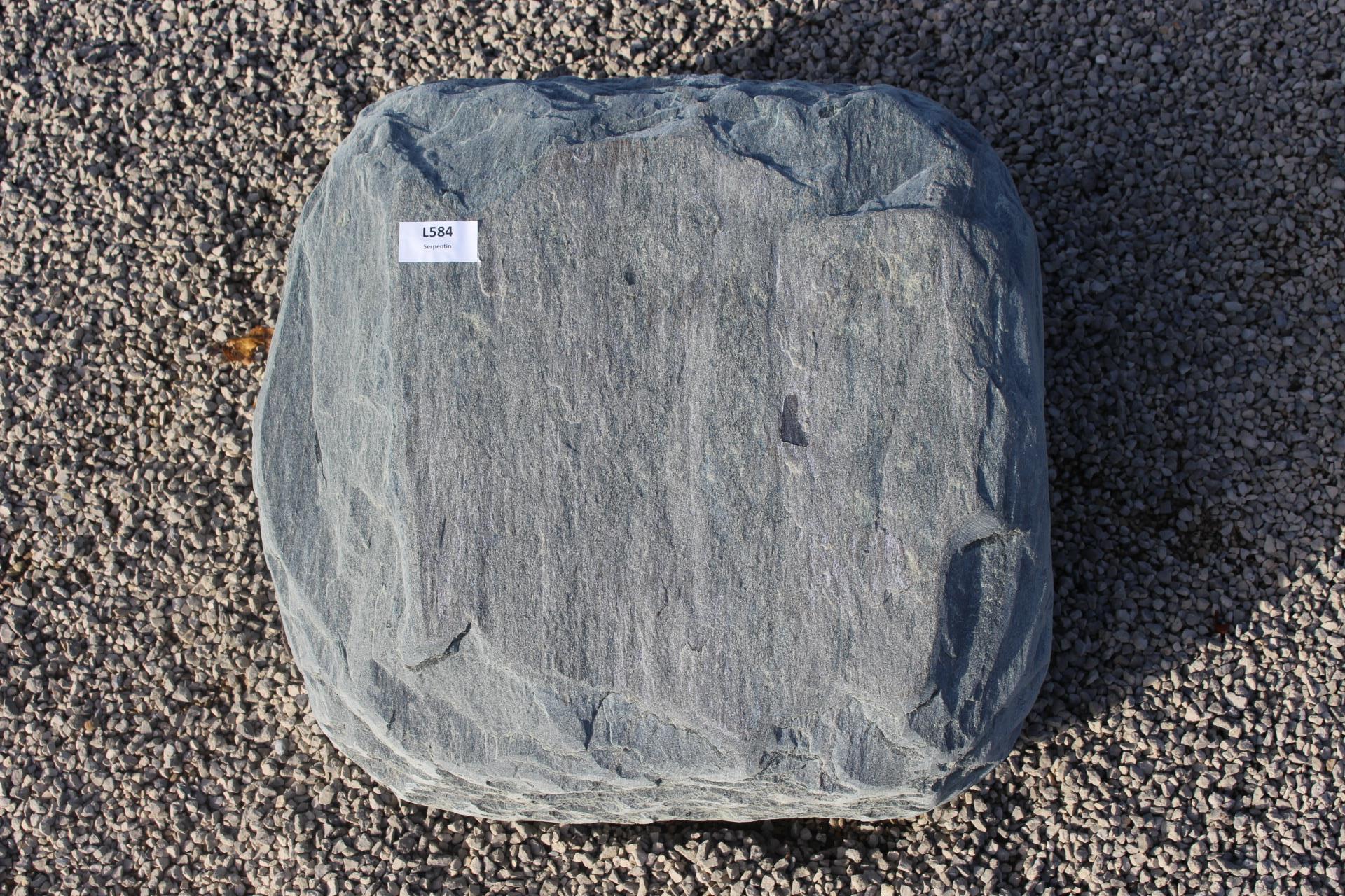 Liegestein aus Serpentin ca. 48x45x12cm