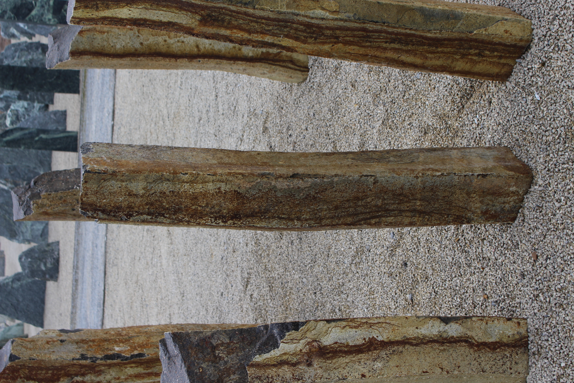 Basaltsäule ca. 21x17x118cm