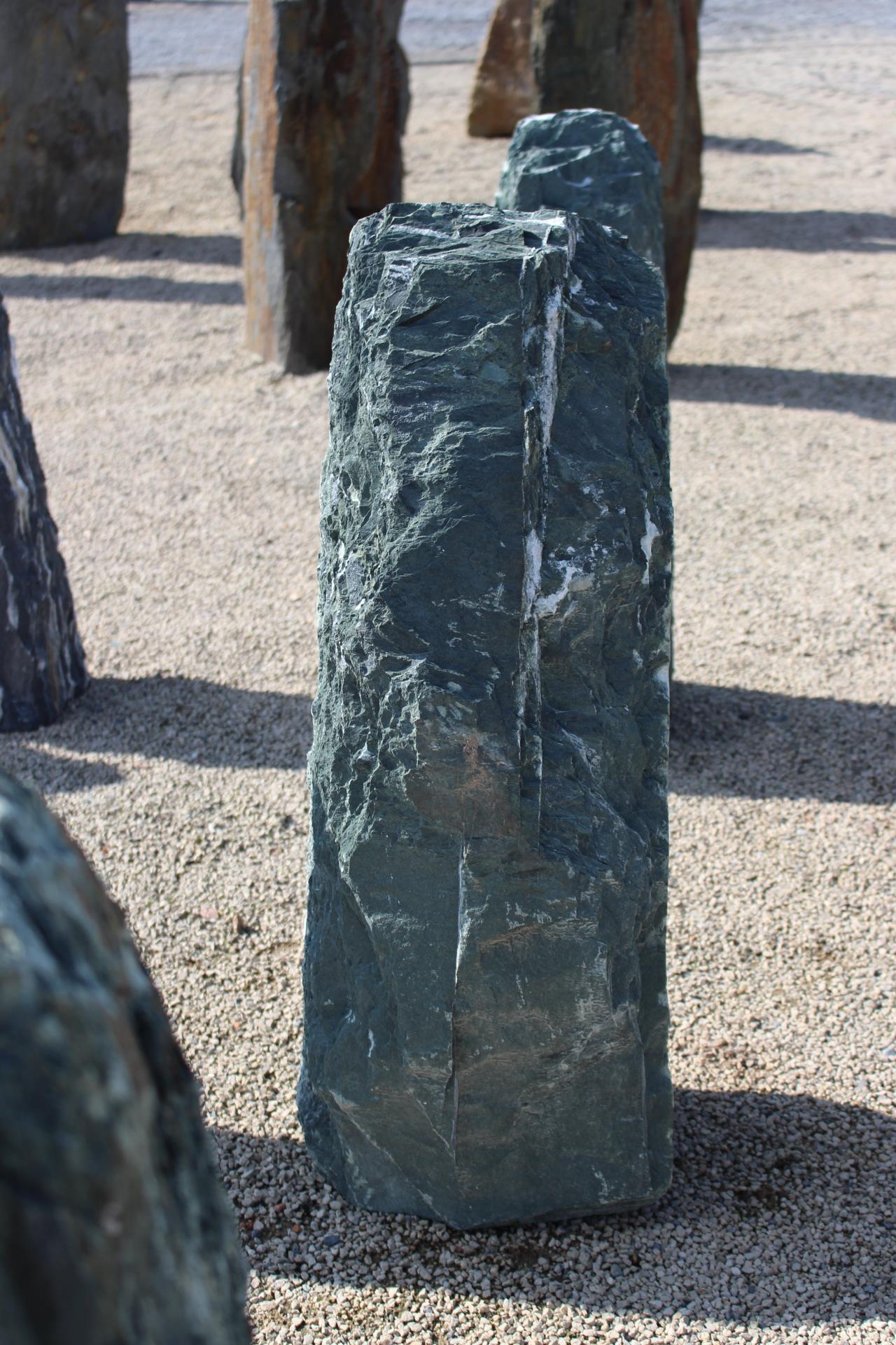 Green Angel Monolith ca. 30x30x95cm