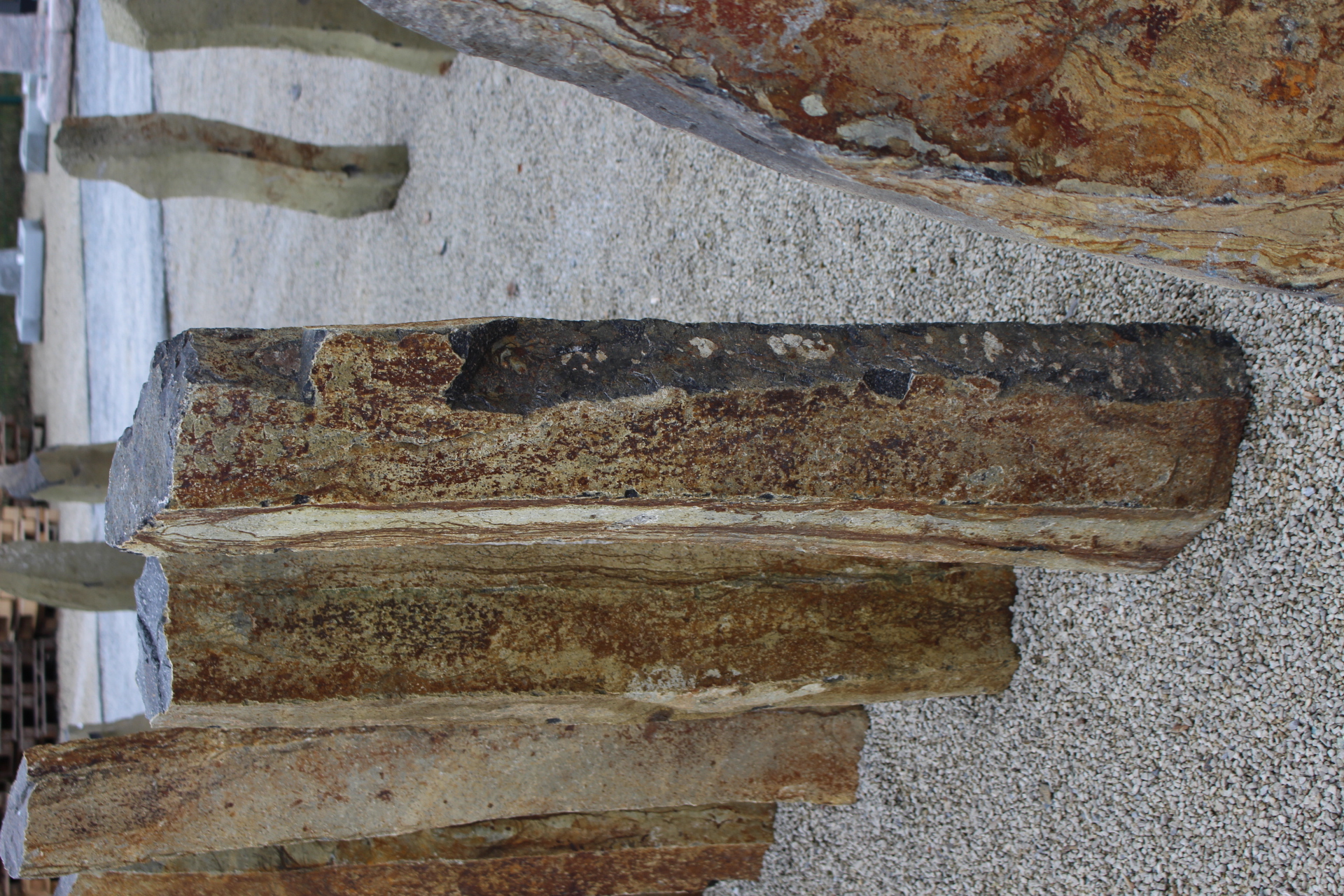 Basaltsäule ca. 26x16x120cm 
